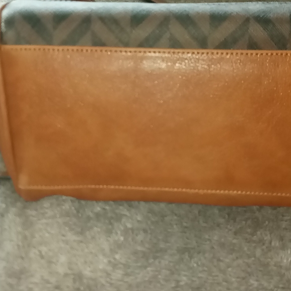 Purse - Picture 3 of 4